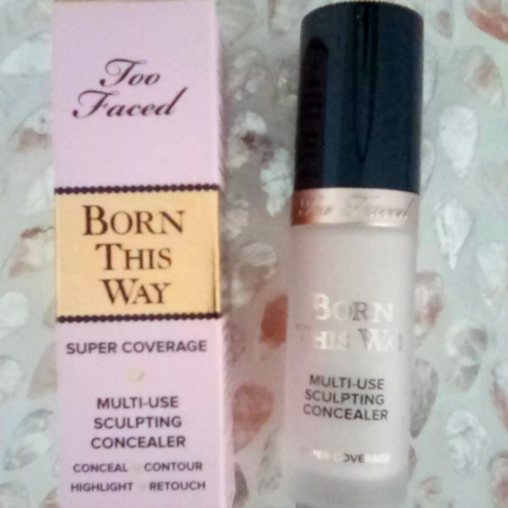 Too faced: Born This Way multi use sculpting concealer